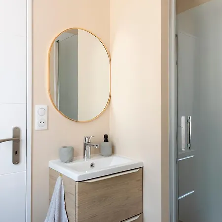 Cdc 3, 2 Avec Sdb Privatives Et Parking Inclus Appartement