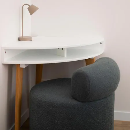 Cdc 3, 2 Avec Sdb Privatives Et Parking Inclus Appartement *