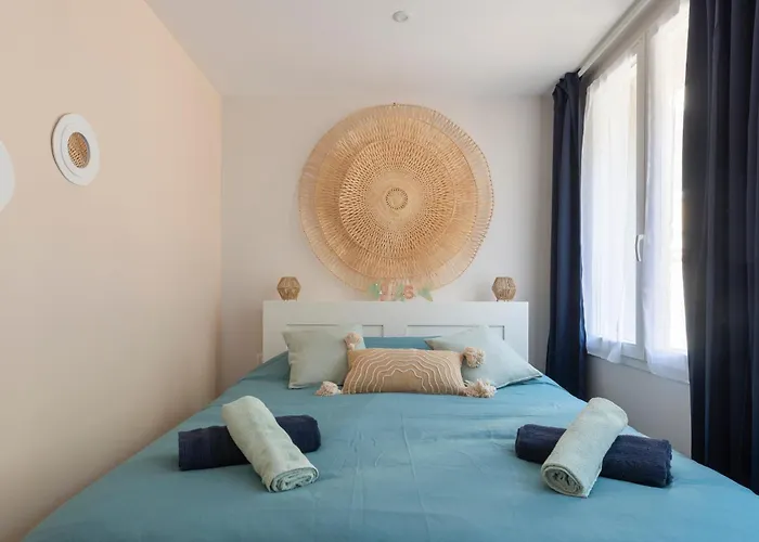 Cdc 3, 2 Avec Sdb Privatives Et Parking Inclus *